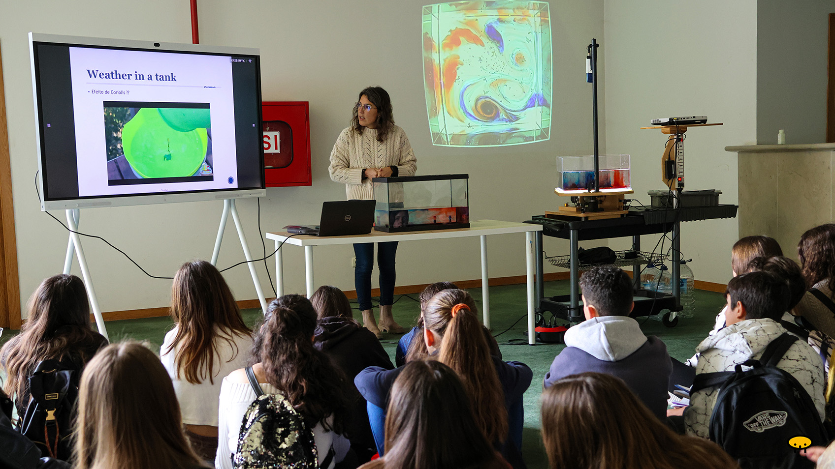 Alunos da Calheta em visita à ARDITI 